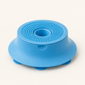 Tapis de léchage pour chien à ventouses – vue trois quarts sur fond blanc cassé